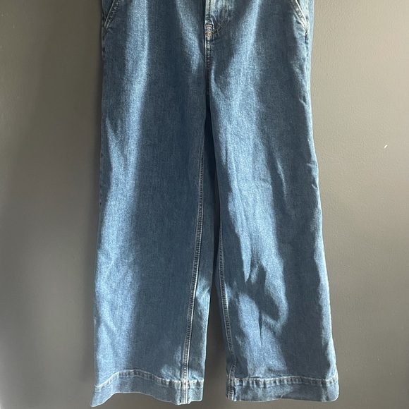 Jeans - Picture 2 of 3